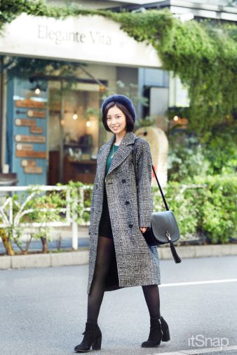 フリーター・白川真鈴サン(157cm) フリーター・白川真鈴サン(157cm)