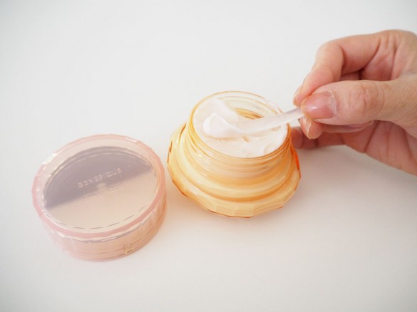 「ベネフィーク　フォルム マッサージパック」