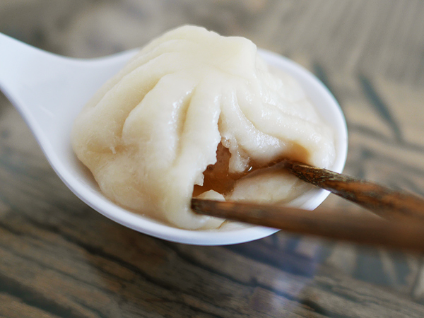 生小龍包　肉汁