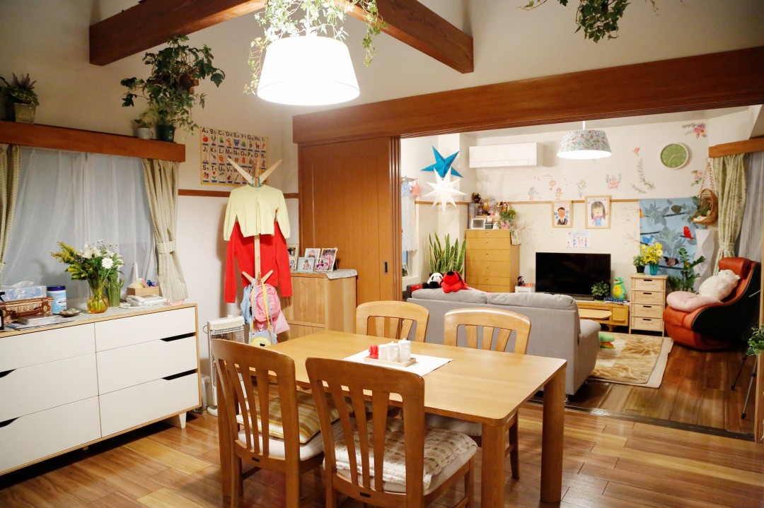 「隣の家族は青く見える」小宮山家