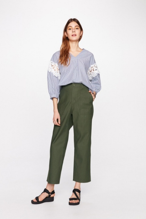 ストライプレースコンビネーションシャツ