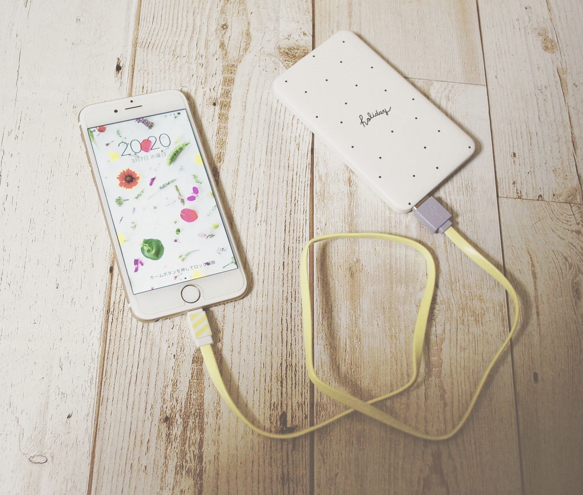 ダイソーの500円モバイルバッテリー