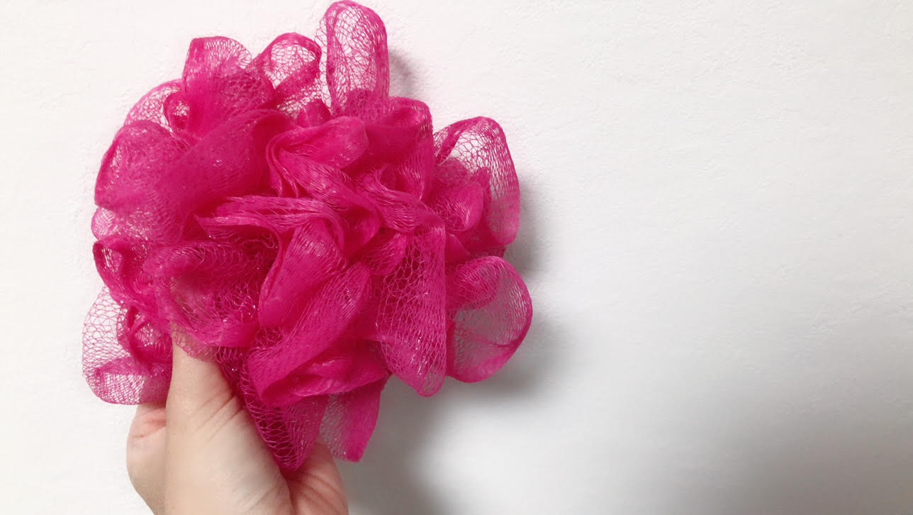 スポンジで洗えば洗うほどよいと思っている