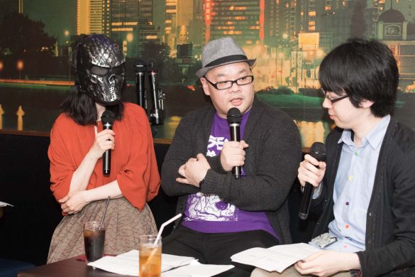 なぜか同じポーズのこだまさんと爪切男さん