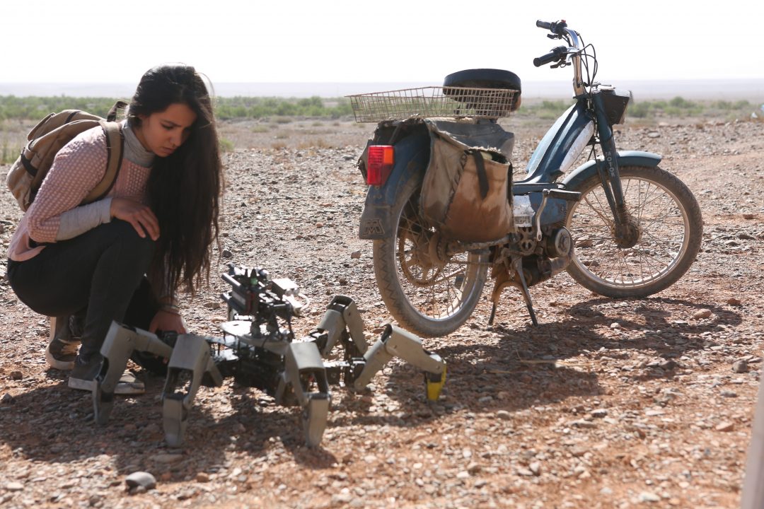 『きみへの距離、1万キロ』より