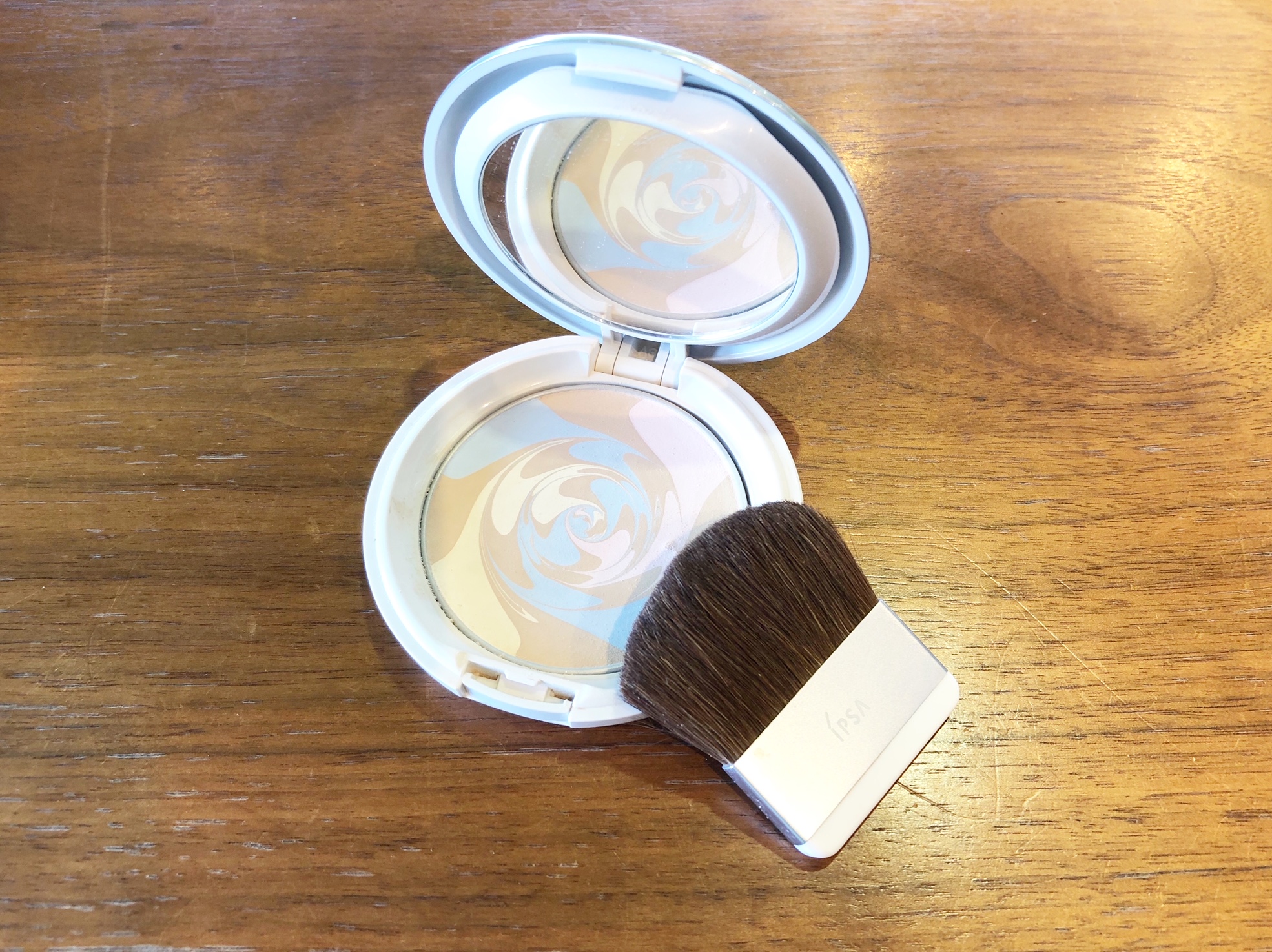 イプサ【コントロールパウダー】