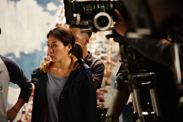 撮影現場のキーレン・パン監督