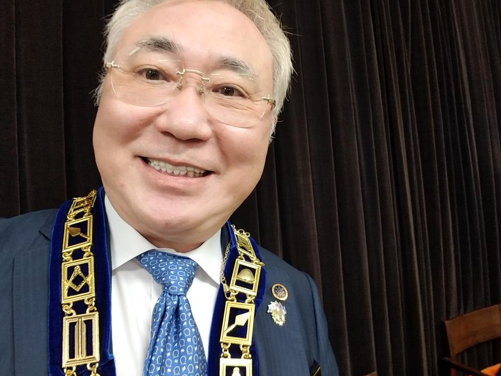 高須院長