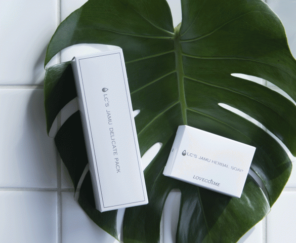 『LCジャムウ・ハーバルソープ』と『ジャムウ・デリケートパック』