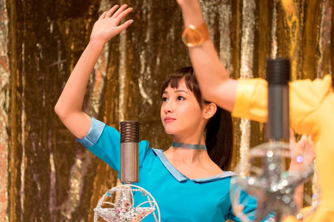 『猫は抱くもの』より