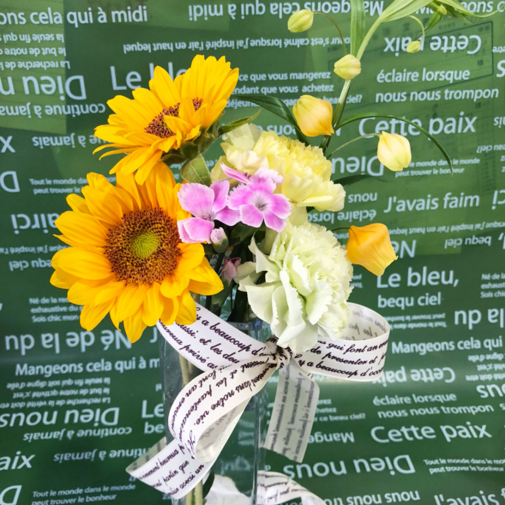 お花の定期便「Bloomee LIFE」