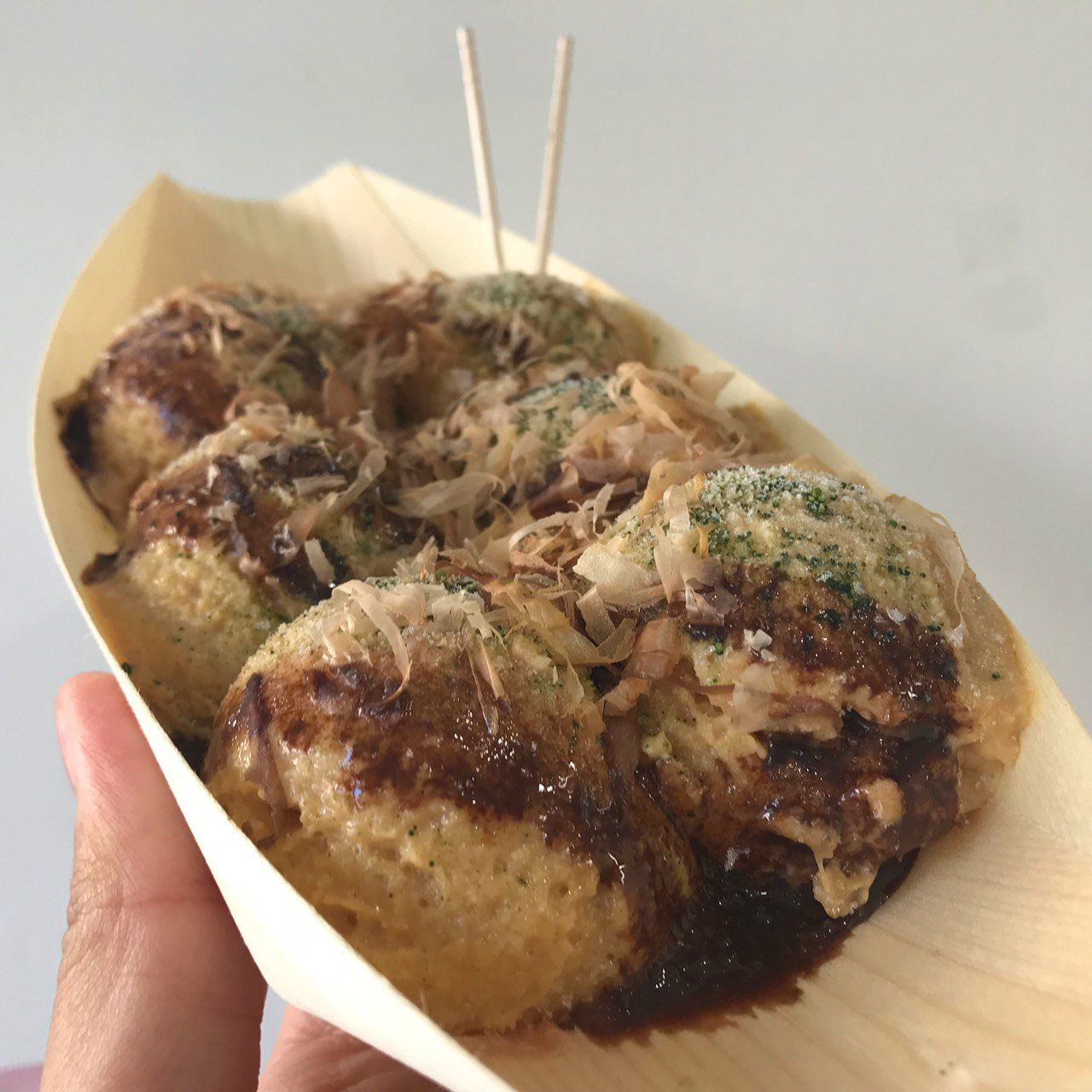 「桜山ジェラートLoop」の「たこ焼きアイス」