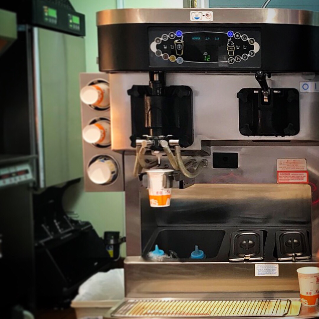 ソフトクリームマシン／テイラー社製造機