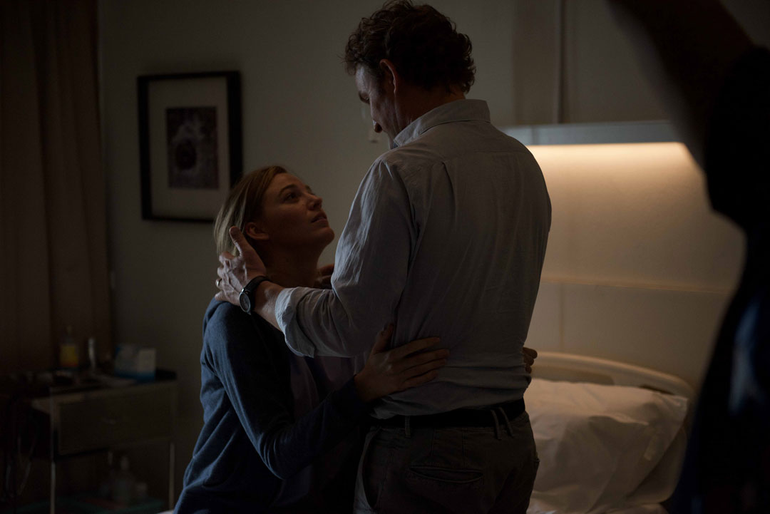 『かごの中の瞳』より