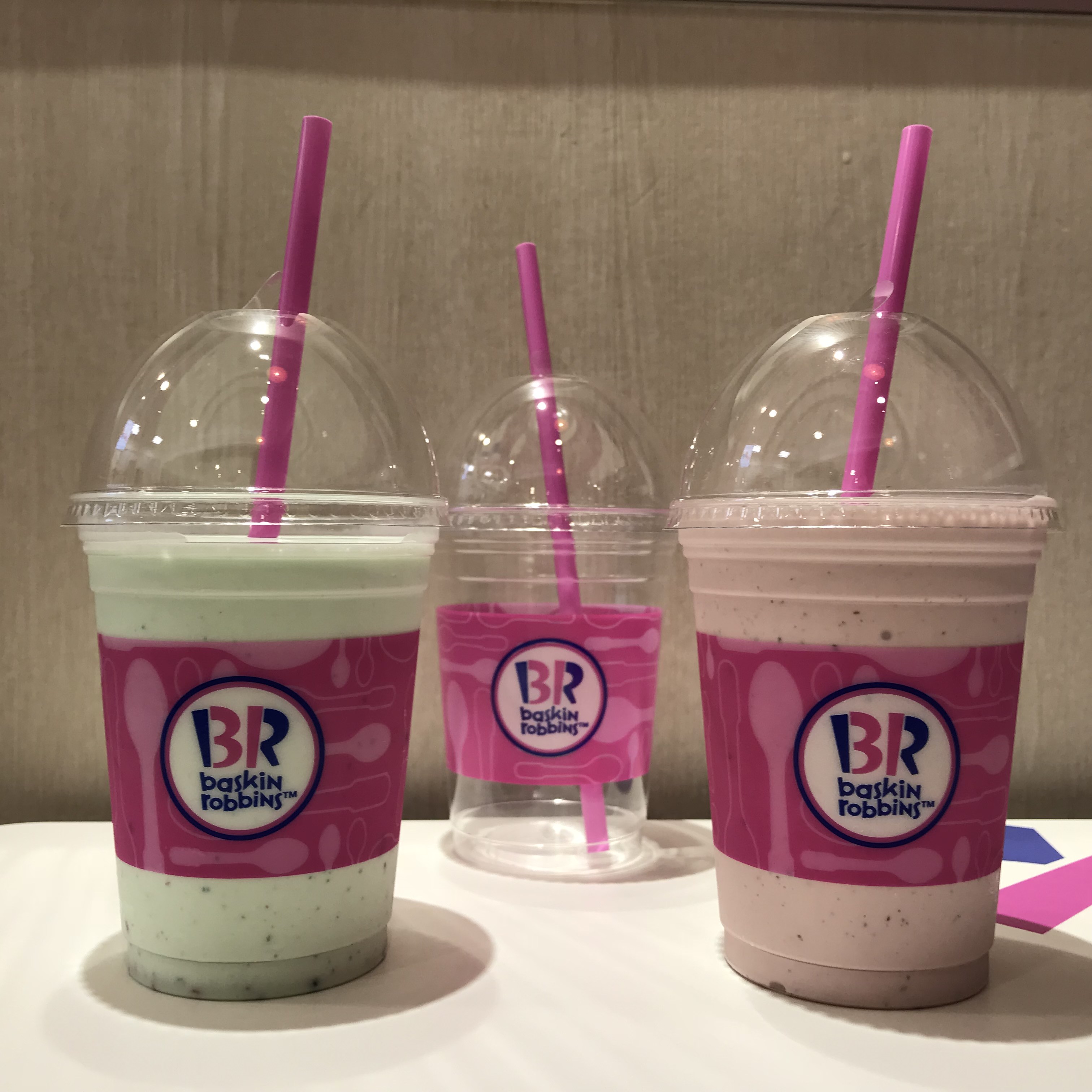 サーティワン アイスクリーム（２つのフレーバーをミックスイメージ）