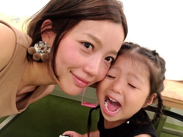 モデル 高橋まりなさん