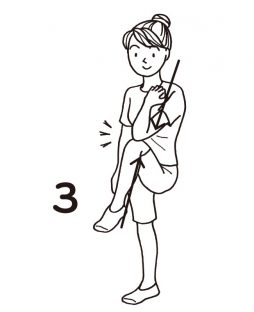 ほかほかストレッチ「足上げガッツポーズストレッチ」3