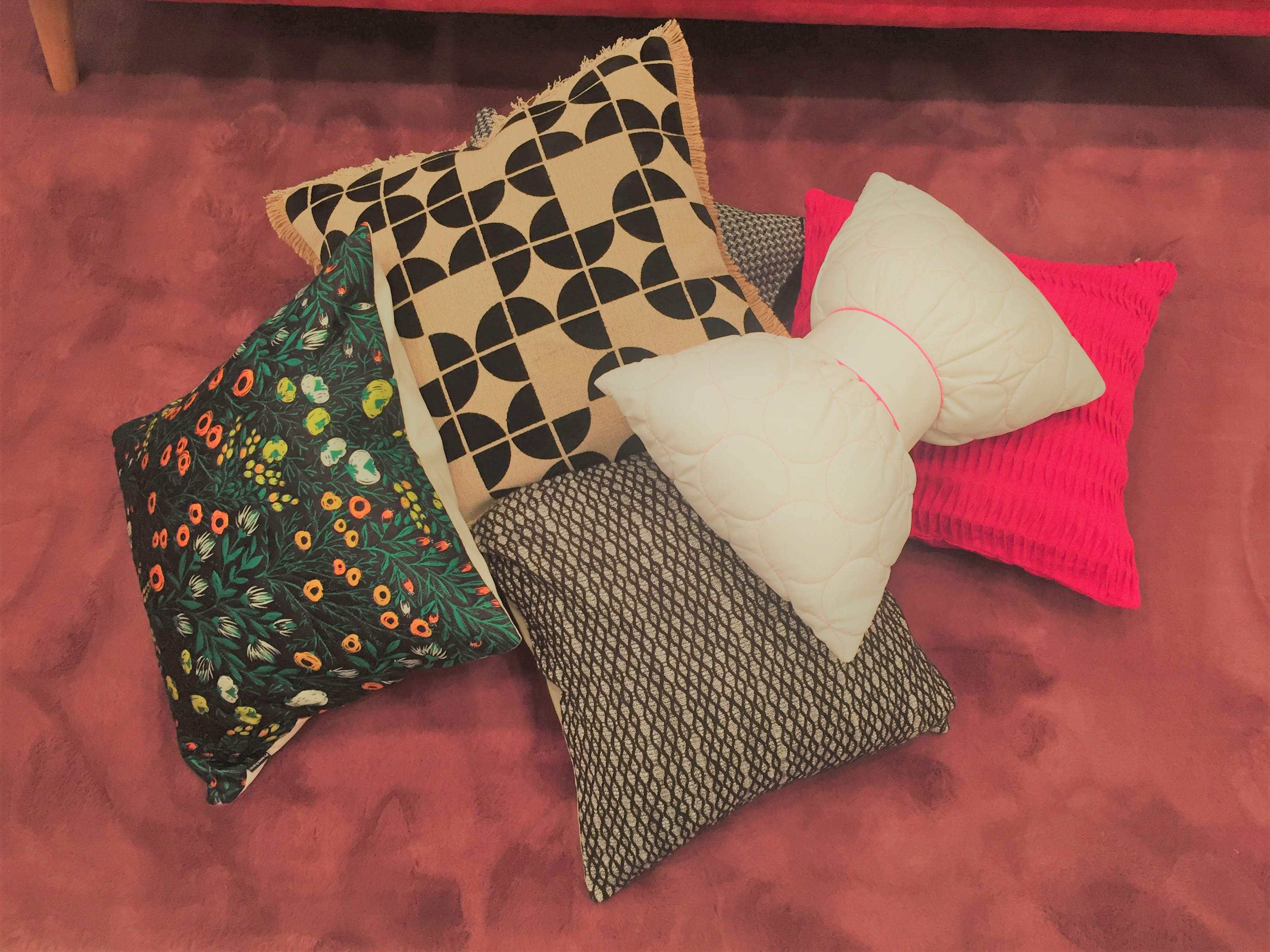 クッションカバー　￥3,500～