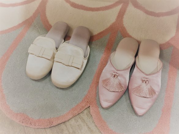 ルームシューズ　各￥3,000