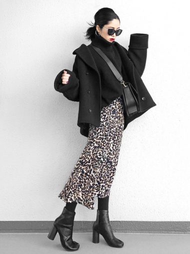 ミディスカート 1,990円