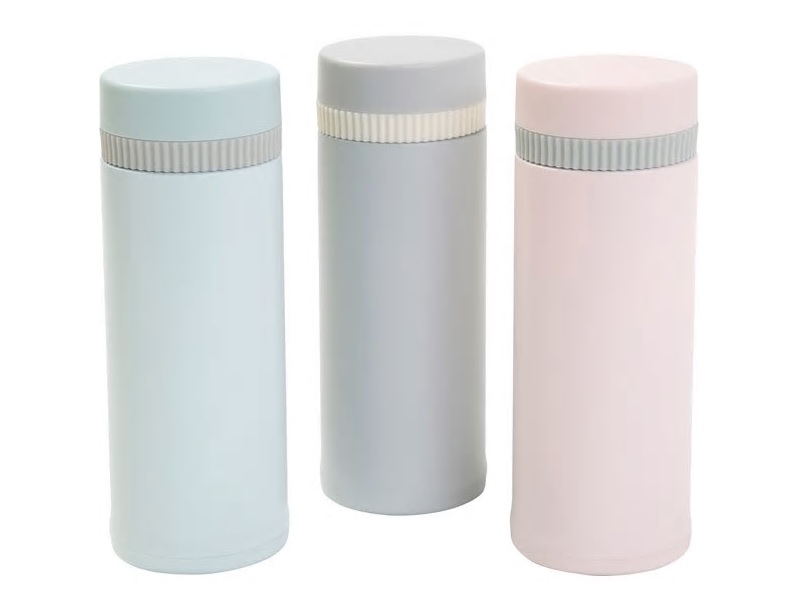 ニトリ【超軽量ステンレスボトル】340ml 999円／480ml 1,290円