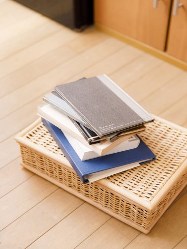 フタ付きボックス