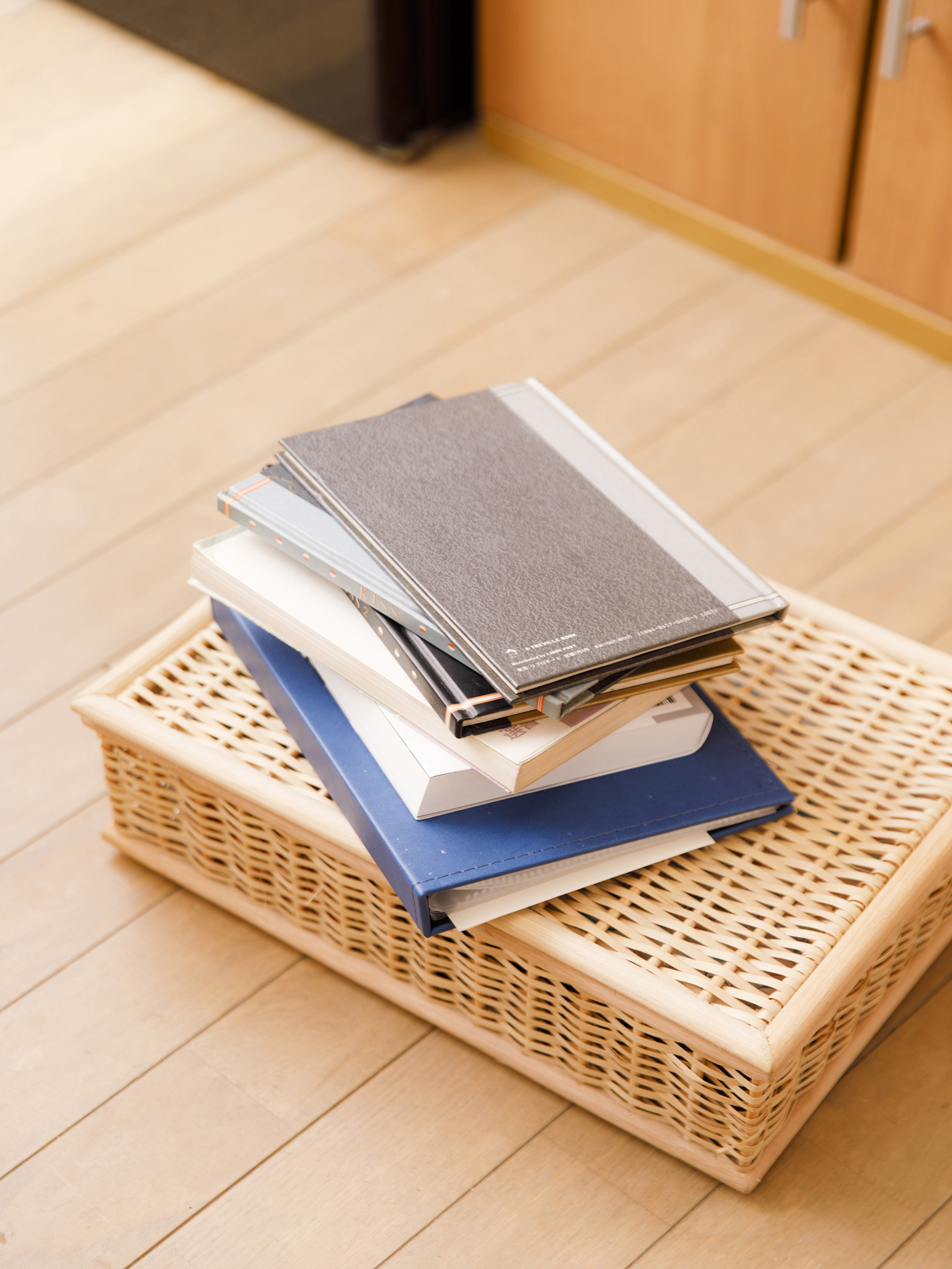 フタ付きボックス