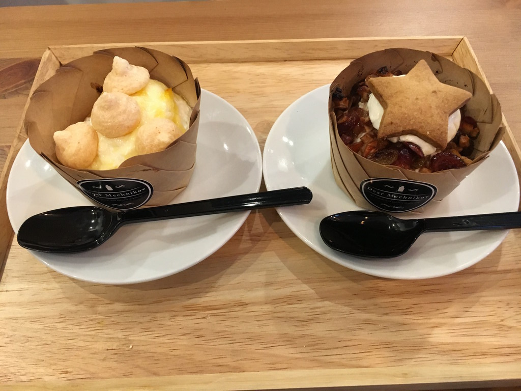 阿部さん直伝のホットヨーグルト菓子2つ