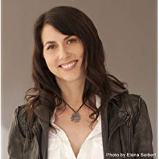 マッケンジー・ベゾス（写真：「バイスタンダー・レボリューション」公式サイトより）