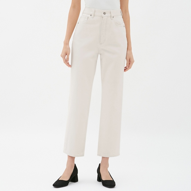 ハイウエストストレートジーンズ／GU公式サイトより