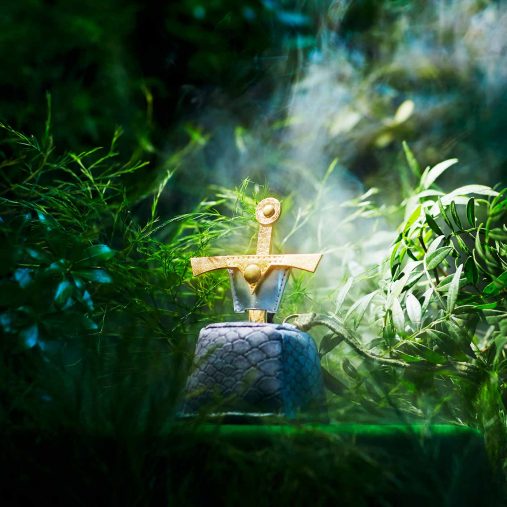 ［YOU＋MORE！］伝説の剣キーケース　2,300円