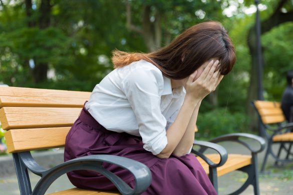 芸人の彼氏との将来に悩む女性