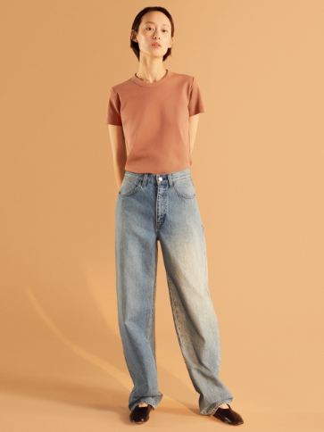 クルーネックT(半袖)BROWN/ユニクロ公式サイトより