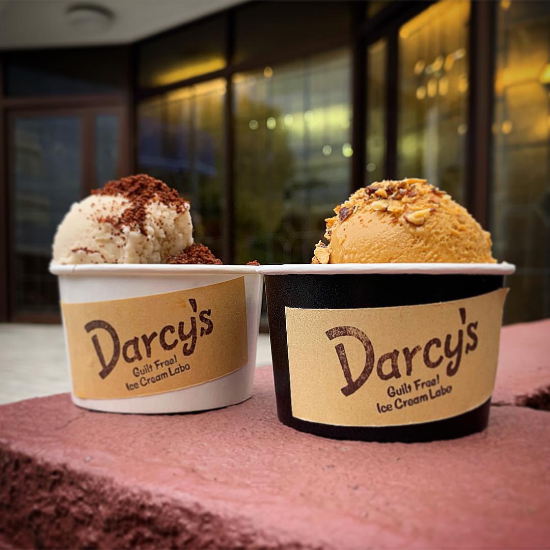 左：ココナッツミルク×チョコクッキー、右：豆乳×焦がしキャラメル