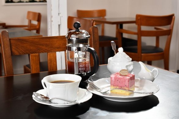 表参道 Single Origin Store（丸山珈琲）「パティスリー ジュン・ウジタ」ピスターシュグリオット（ケーキ）