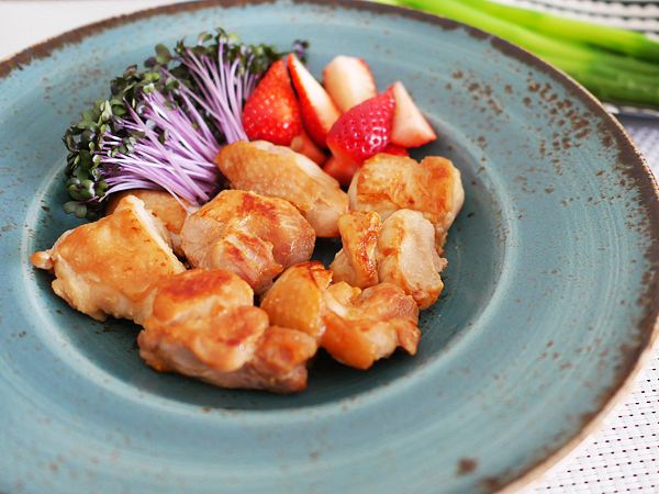 照り焼きチキン　盛りつけ