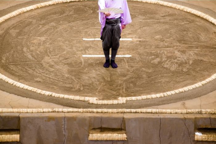 大相撲の呼出（よびだし）には良い声やイケメンでファンがつく人気者もいる