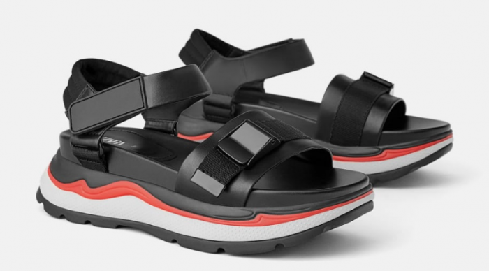 ZARAプラットフォームスポーツサンダル 4,790円（画像：オンラインストアより）