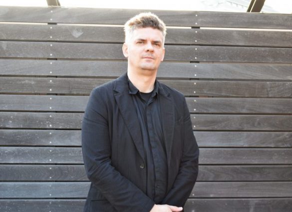 グジンスキ監督オフィシャル写真2