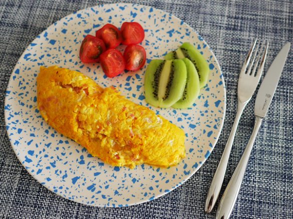 ボリュームたっぷり！フワフワオムレツ