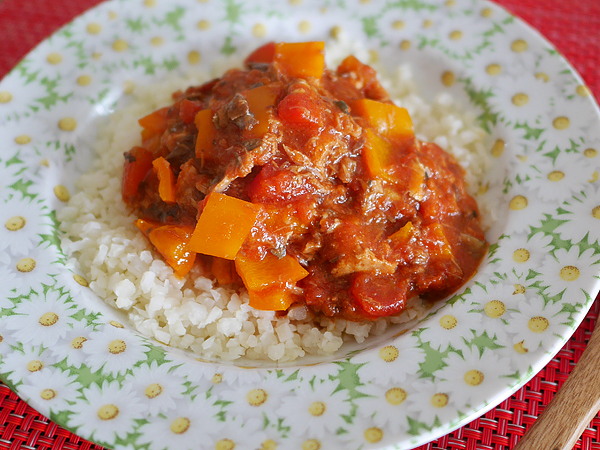 サバ味噌トマトのジンジャークスクス