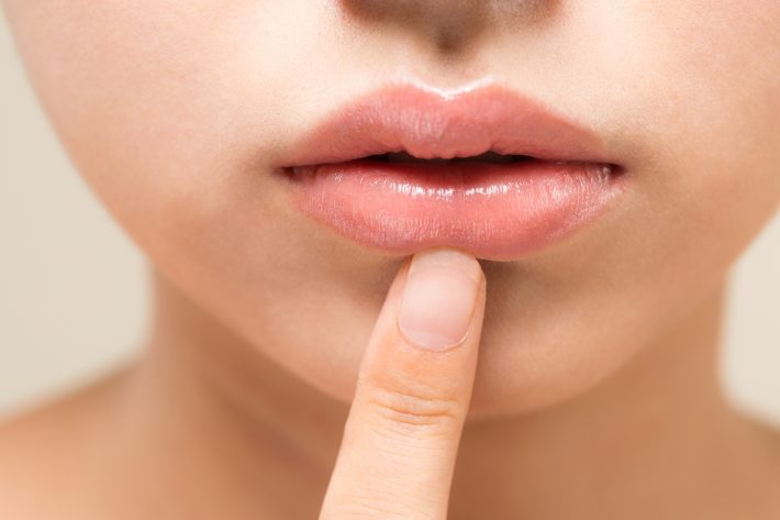 老け見えする口紅の塗り方