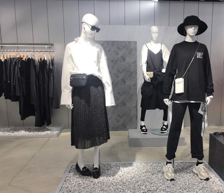 モノトーンコーデ