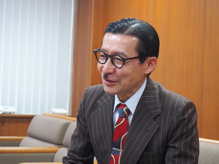 岩井ジョニ男さん