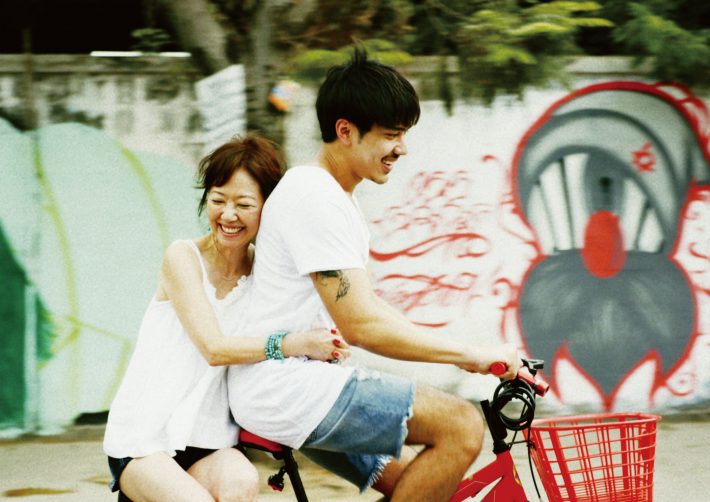 『エリカ38』より