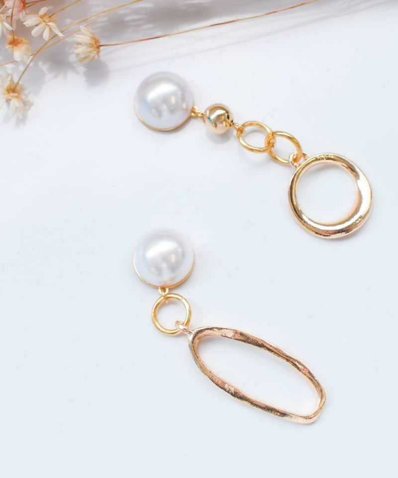 貼るだけピアスPiPPi(r) アシメゴールドチャーム