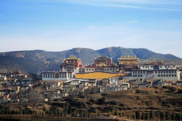雲南省北部の香格里拉(シャングリラ)ソンツェリン寺