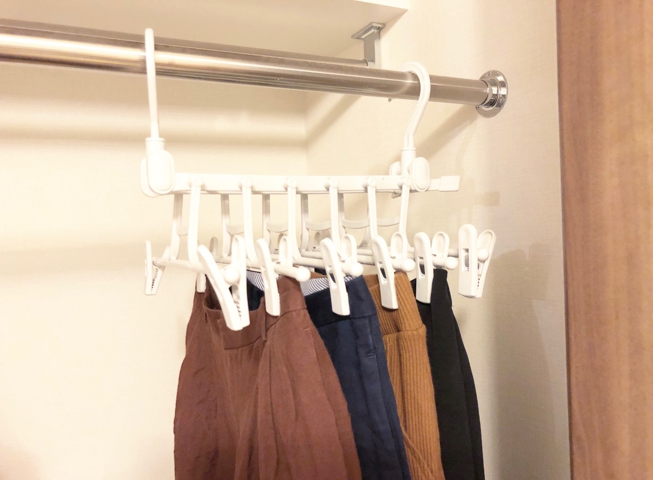 「ズボンハンガー 多機能 折りたたみ ハンガー」￥1,499