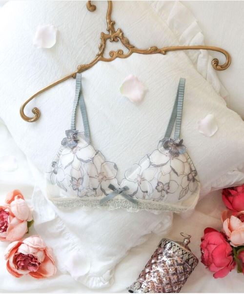 リサマリ「ファシル ソフトブラ」¥2,500