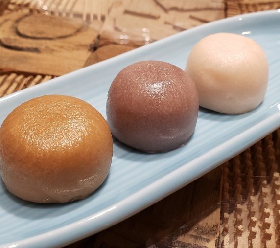 山田屋「山田屋まんじゅう」1個108円~